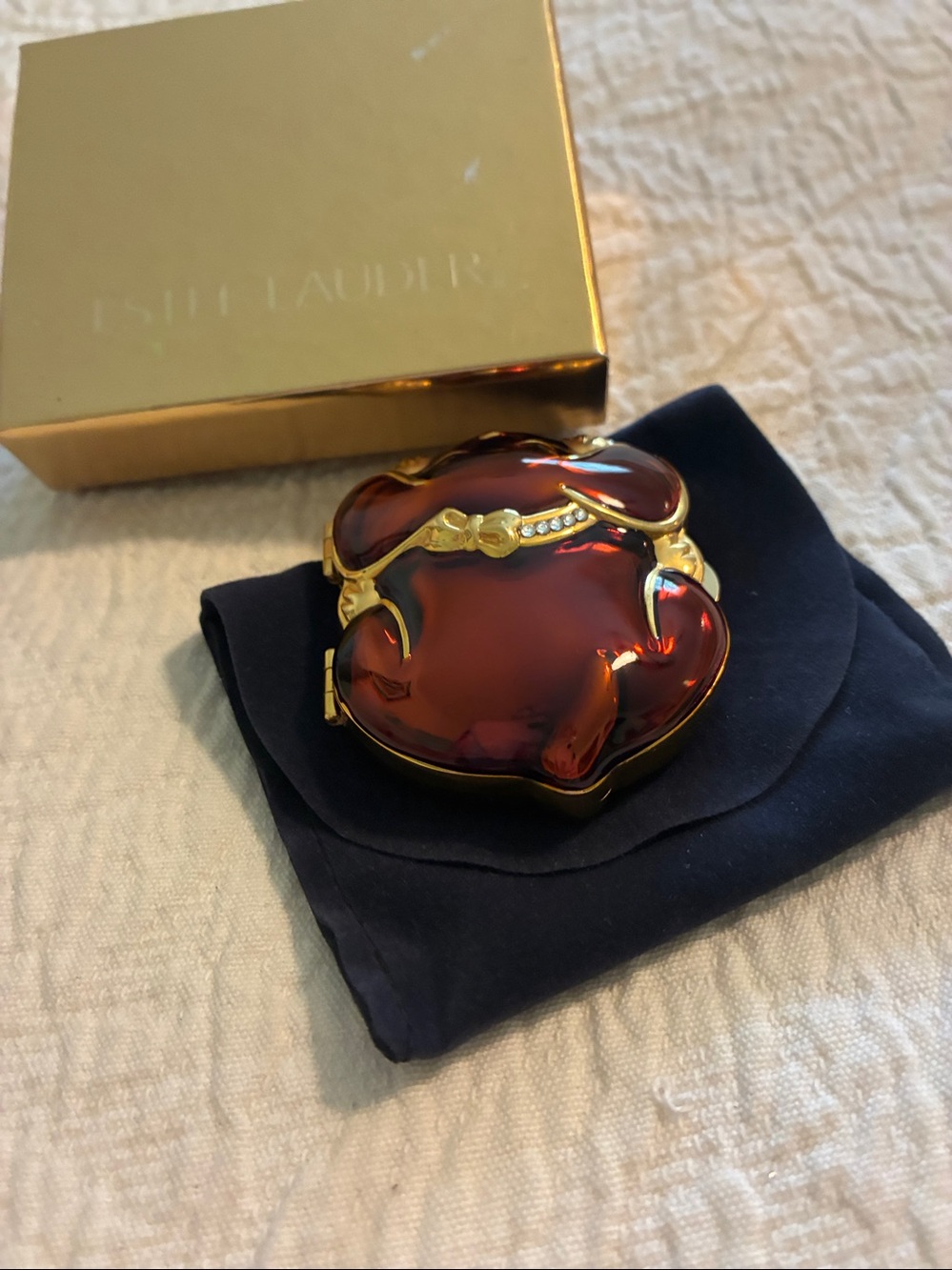Vintage Collectible Estée Lauder Compact - Picture 3 of 6